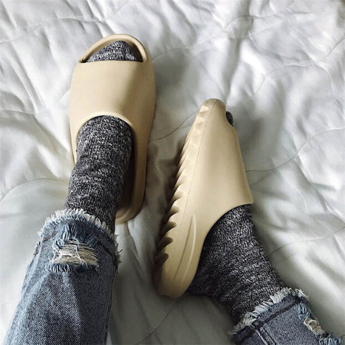 כפכפי ייזי סלייד | Yeezy Slides Bone