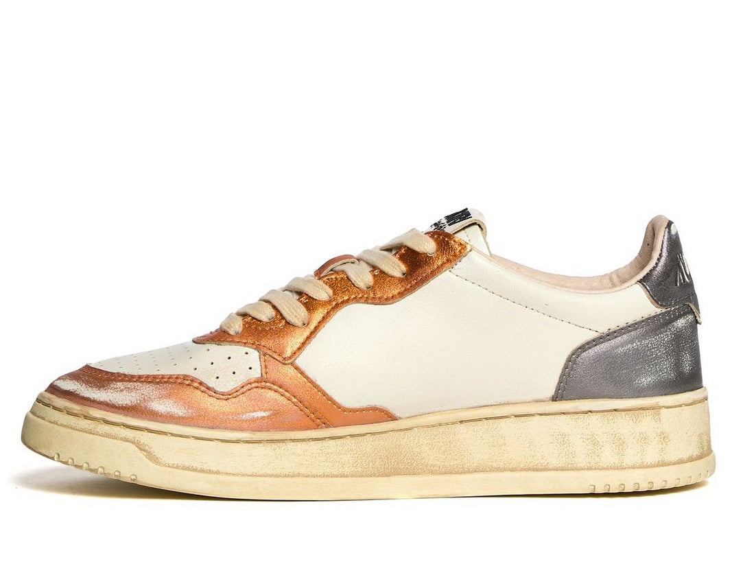 Autry Medalist Super Vintage Low-Top Sneakers
