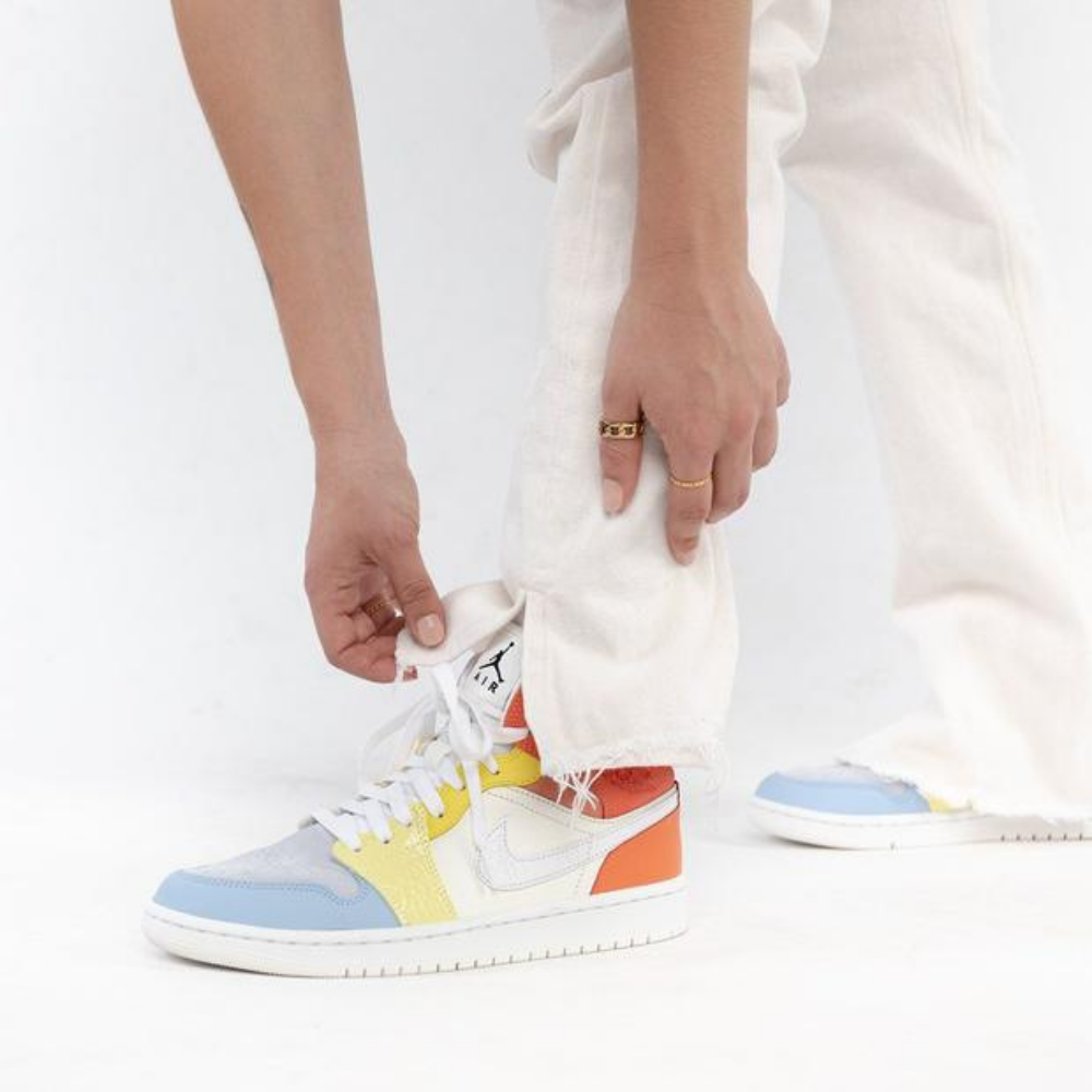 נעלי נייק אייר ג'ורדן | nike air jordan 1 mid to my first coach