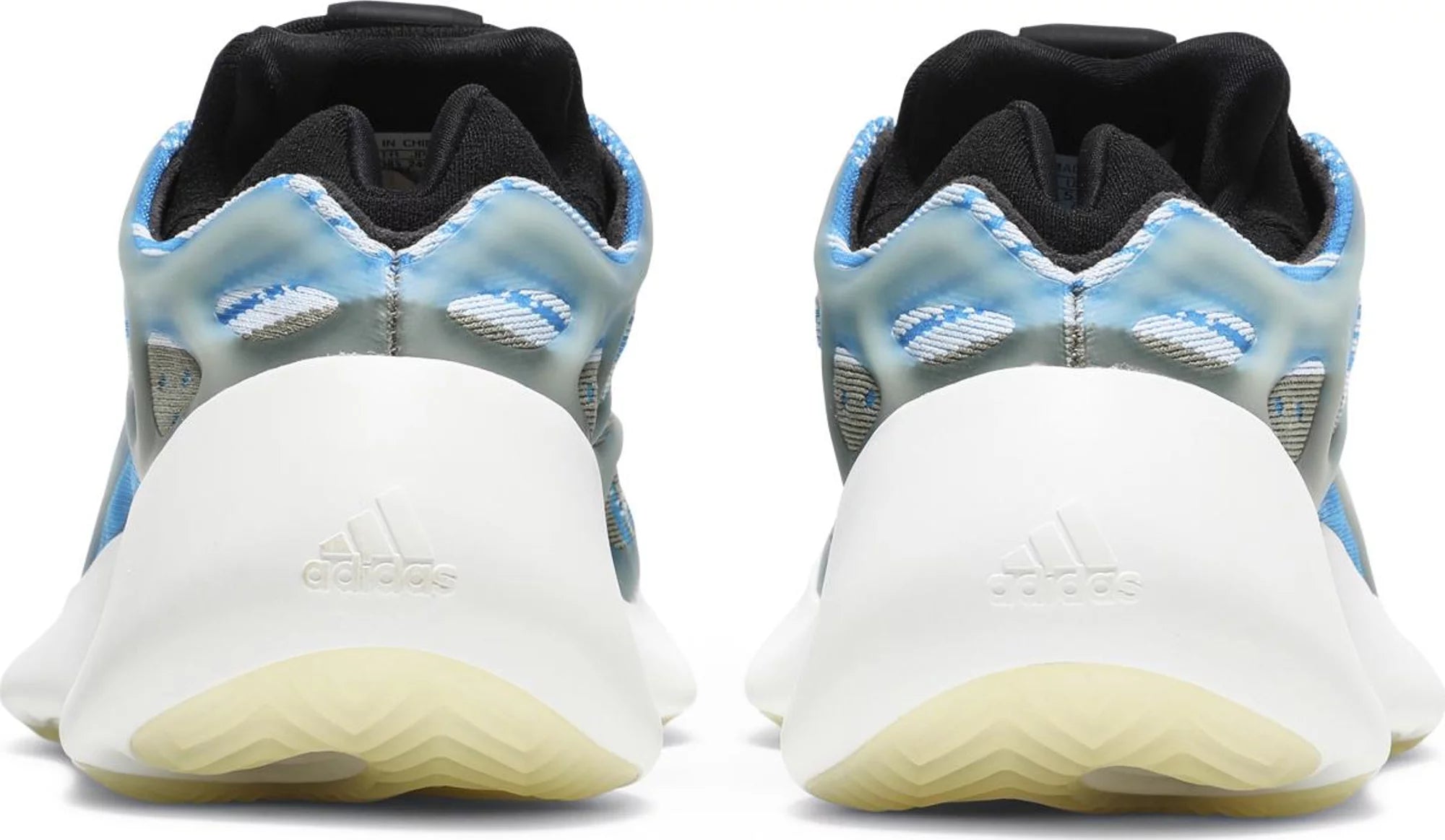 Yeezy 700 V3 – Arzareth