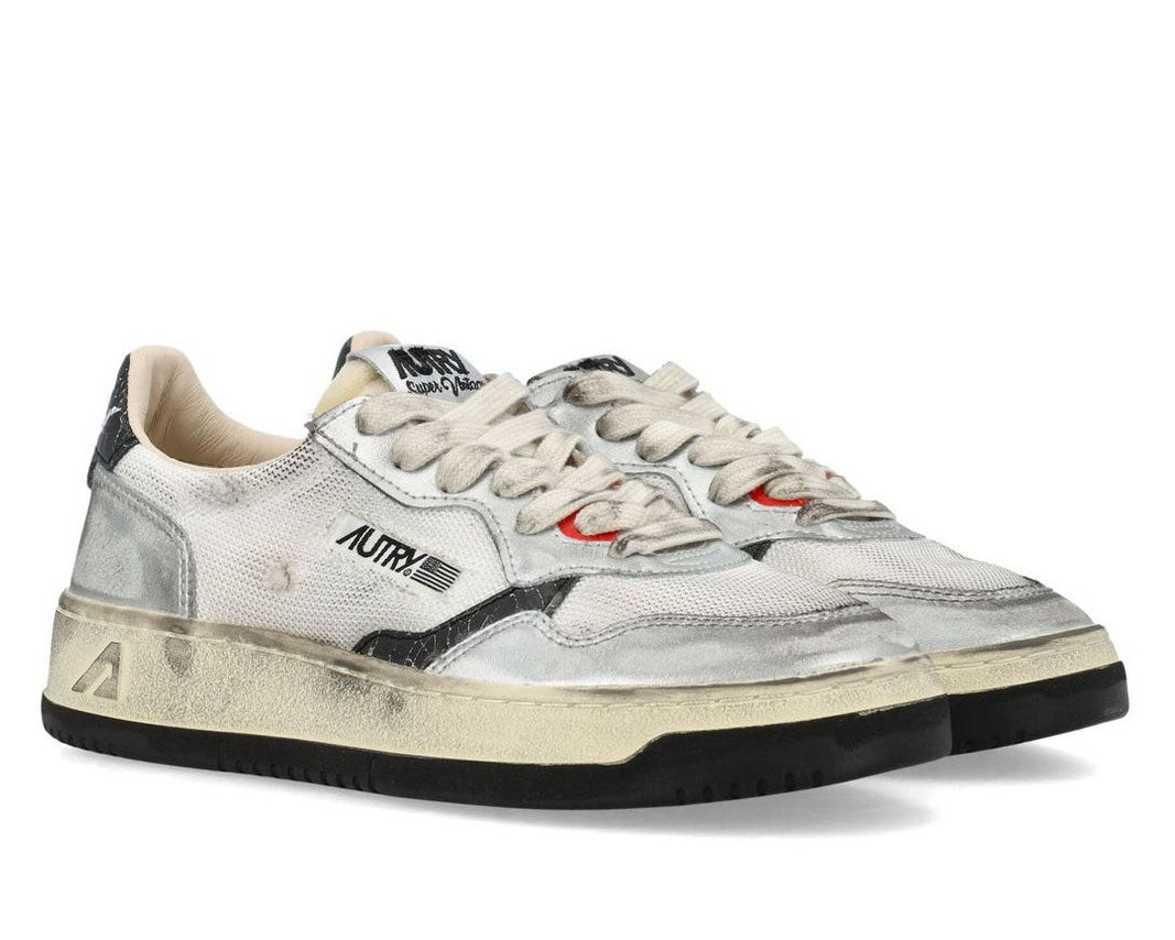 Autry Medalist Super Vintage Lace-Up Sneakers