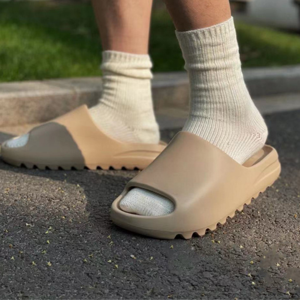 כפכפי ייזי סלייד | Adidas Yeezy Slide Pure