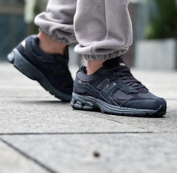 נעלי ניו באלאנס | New Balance 2002R Black