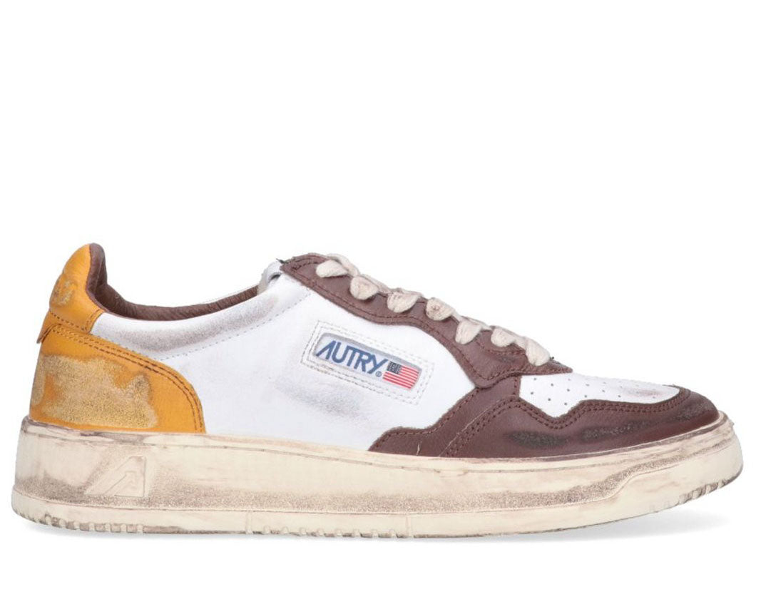Autry Medalist Super Vintage Low-Top Sneakers