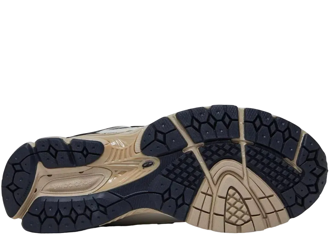 New Balance 1906 - Exclusive Blacktop Mindful Grey