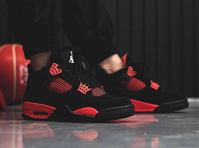 נעלי נייק אייר ג'ורדן | Jordan 4 Retro Red Thunder