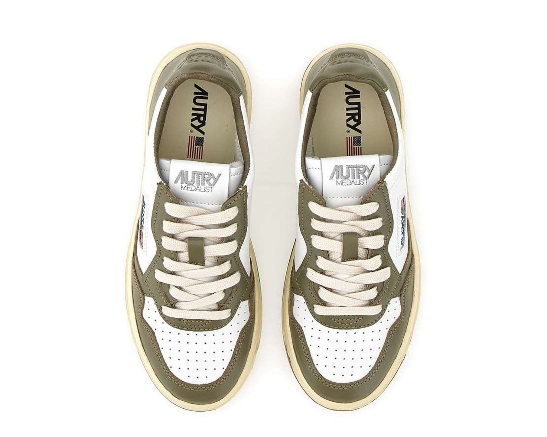Autry Medalist Low Bicolor Sneakers
