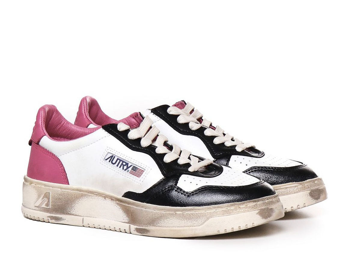 Autry Medalist Super Vintage Low-Top Sneakers