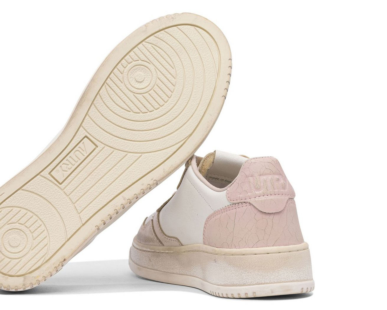 Autry Medalist Super Vintage Low-Top Sneakers