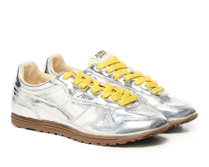 Autry Medalist Low Lace-Up Sneakers