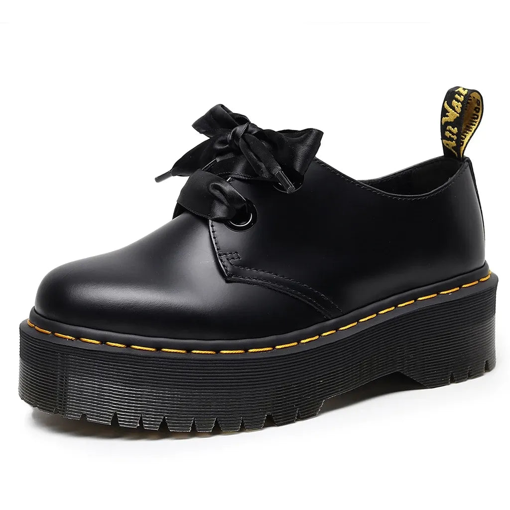 Dr. Martens Holly Leather