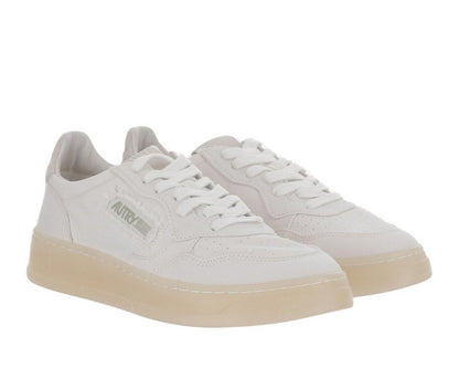 Autry Medalist Low-Top Sneakers