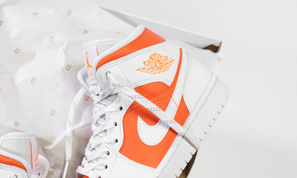 נעלי נייק אייר ג'ורדן | Nike Air Jordan 1 Mid SE Bright Citrus