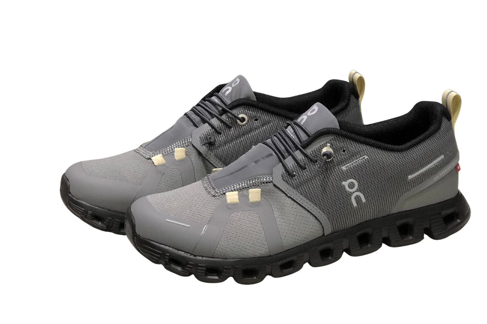 On Cloud 5 Running | און קלאוד