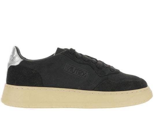 Autry Medalist Low-Top Sneakers