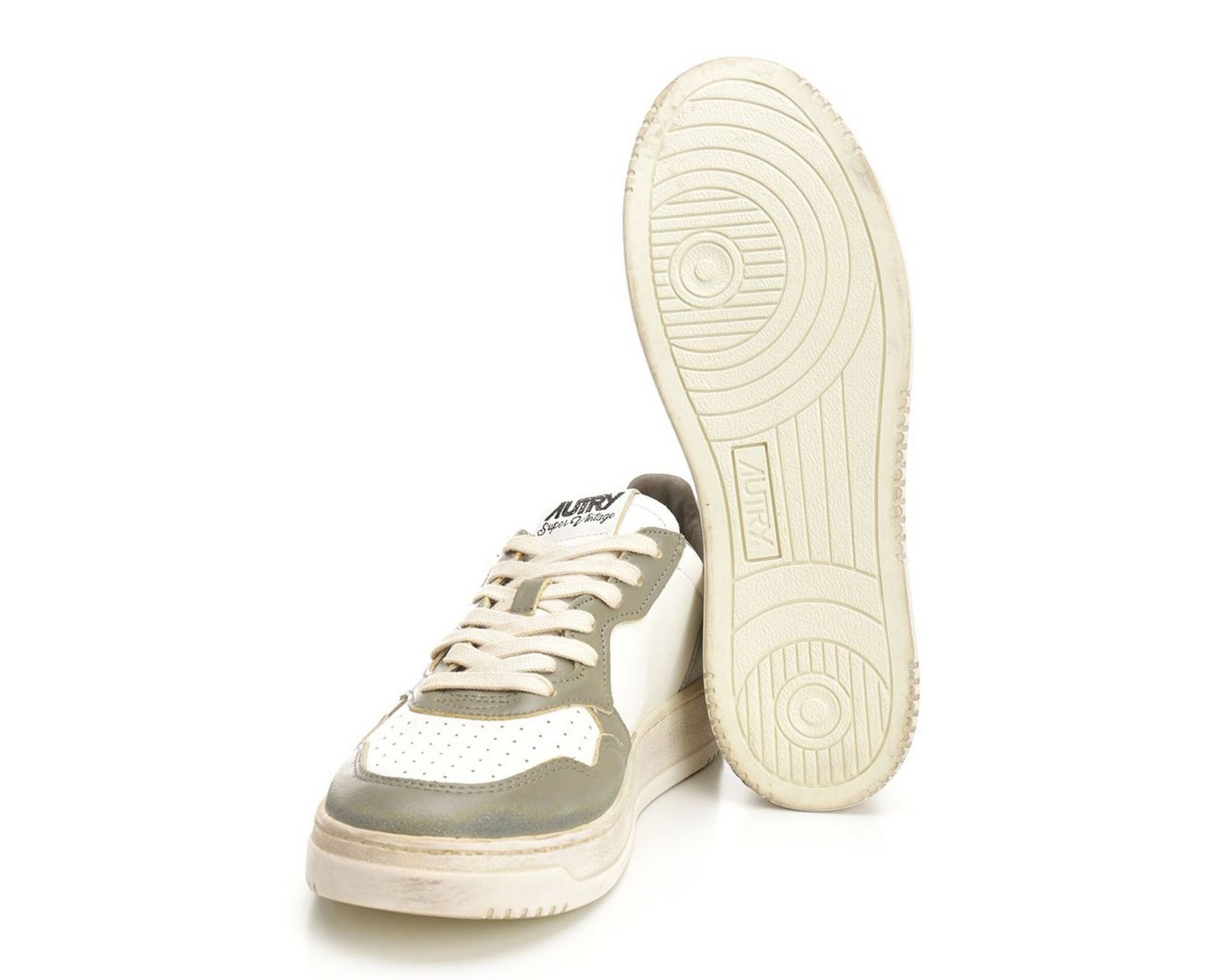 Autry Medalist Super Vintage Low-Top Sneakers