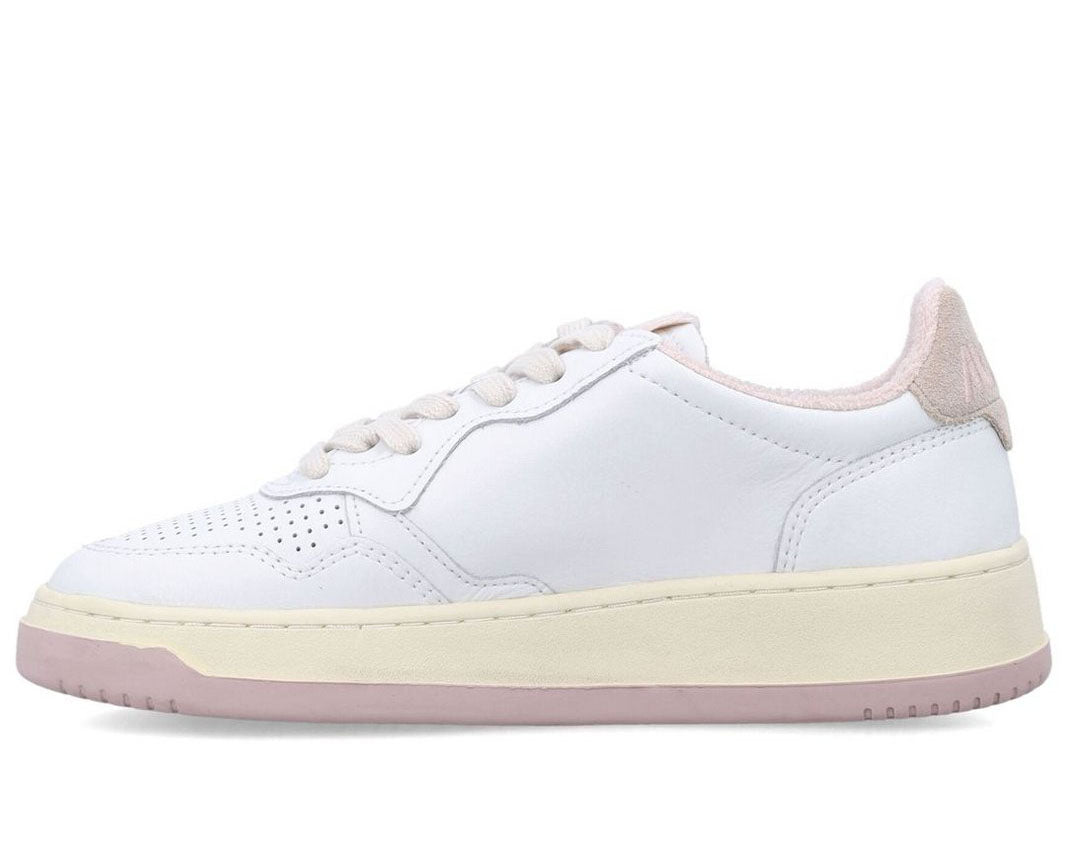 Autry Medalist Lace-Up Sneakers