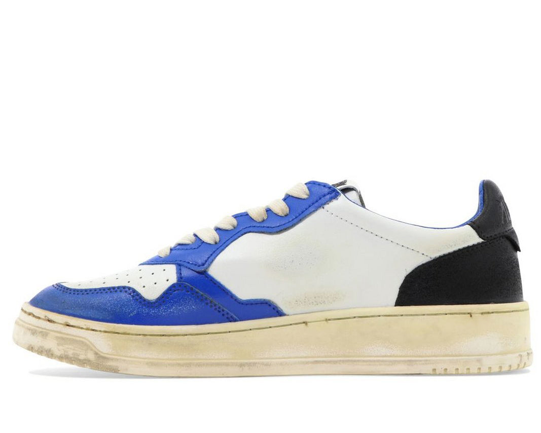 Autry Medalist Super Vintage Low-Top Sneakers