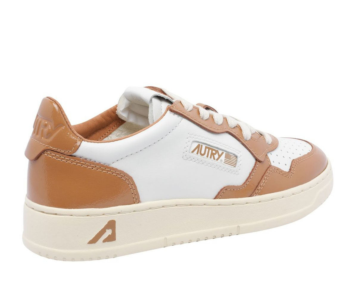 Autry Medalist Low Lace-Up Sneakers