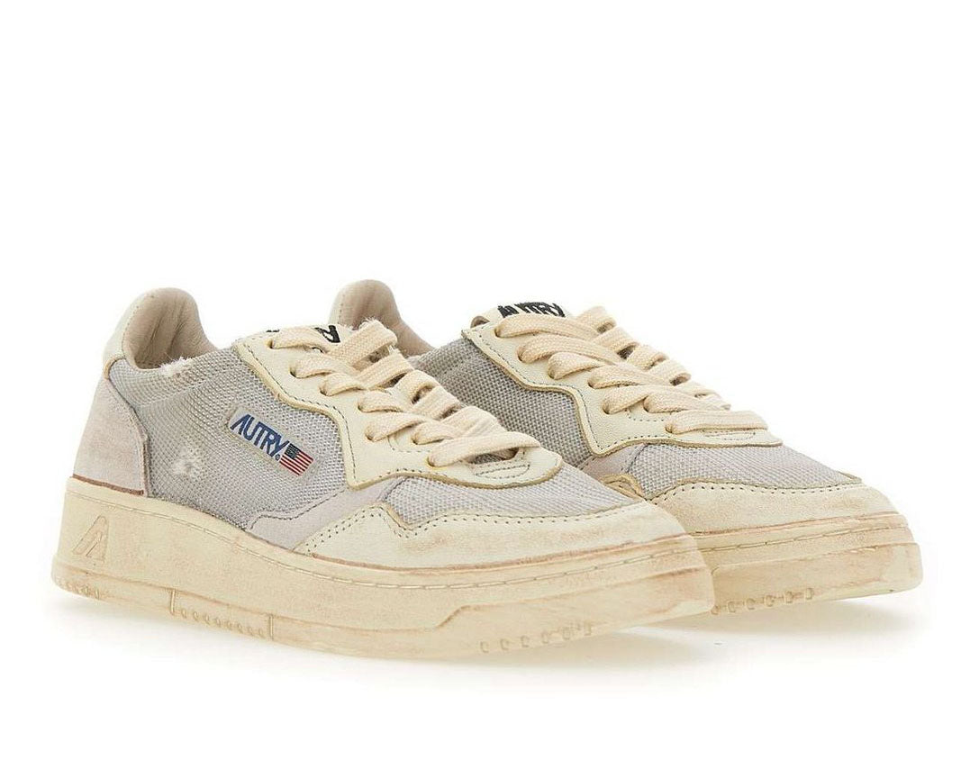 Autry Medalist Super Vintage Lace-Up Sneakers