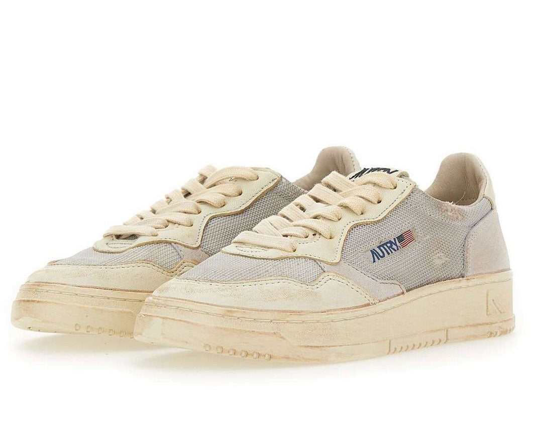 Autry Medalist Super Vintage Lace-Up Sneakers