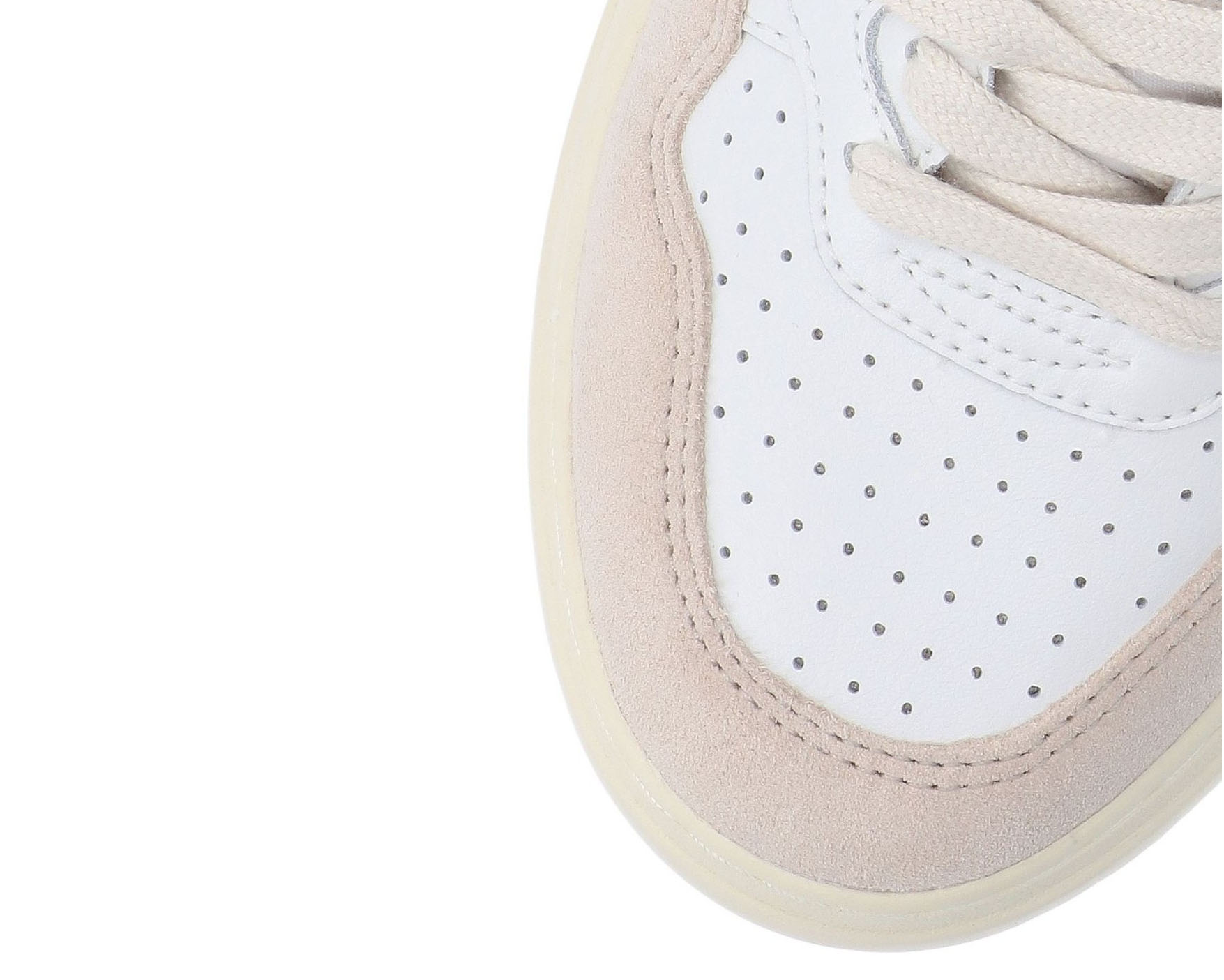 Autry Medalist Low-Top Sneakers