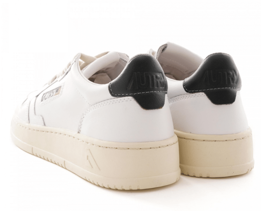 Autry Medalist Low Sneakers White Black