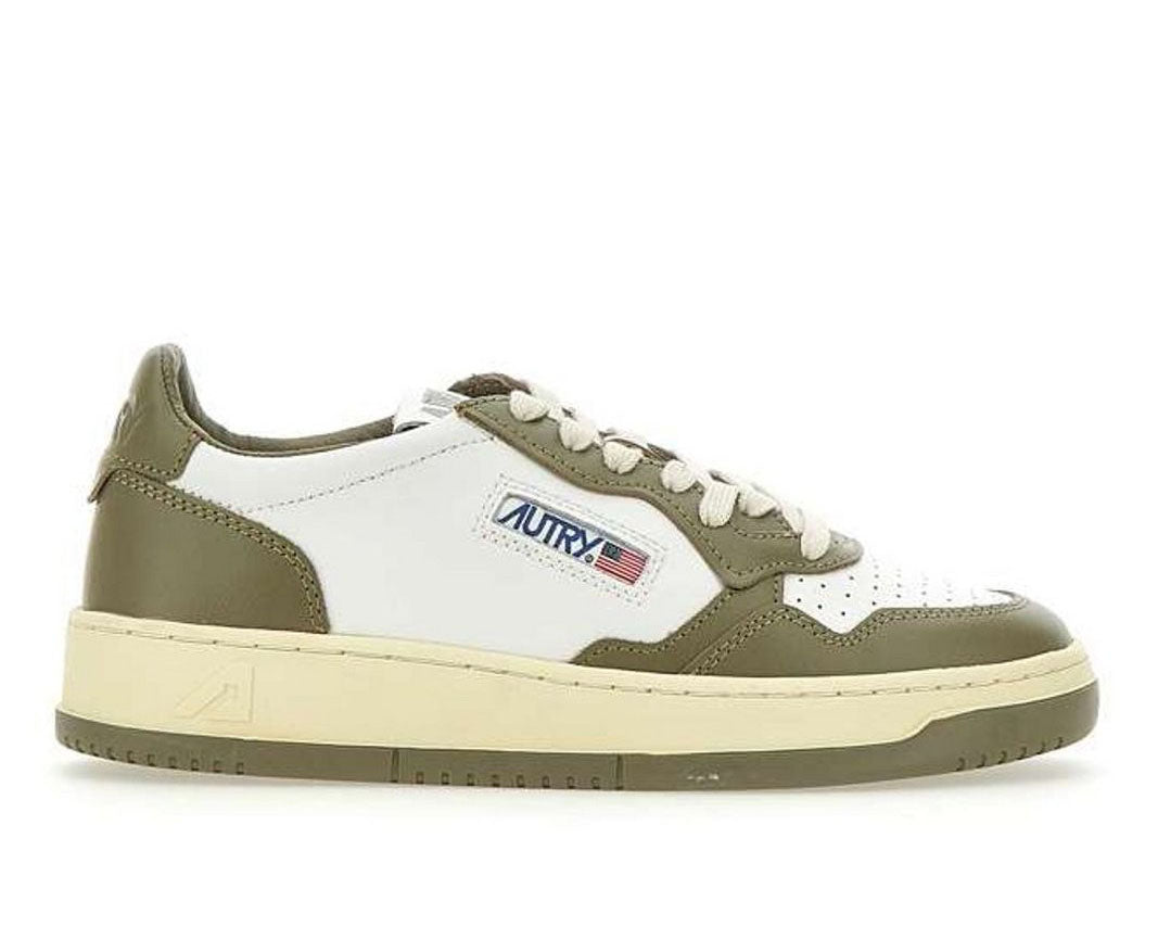 Autry Medalist Low Bicolor Sneakers