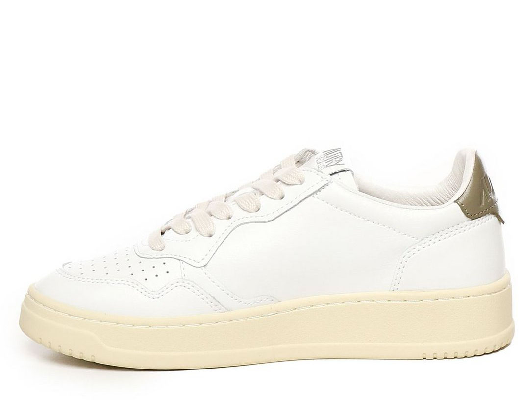 Autry Medalist Low-Top Sneakers