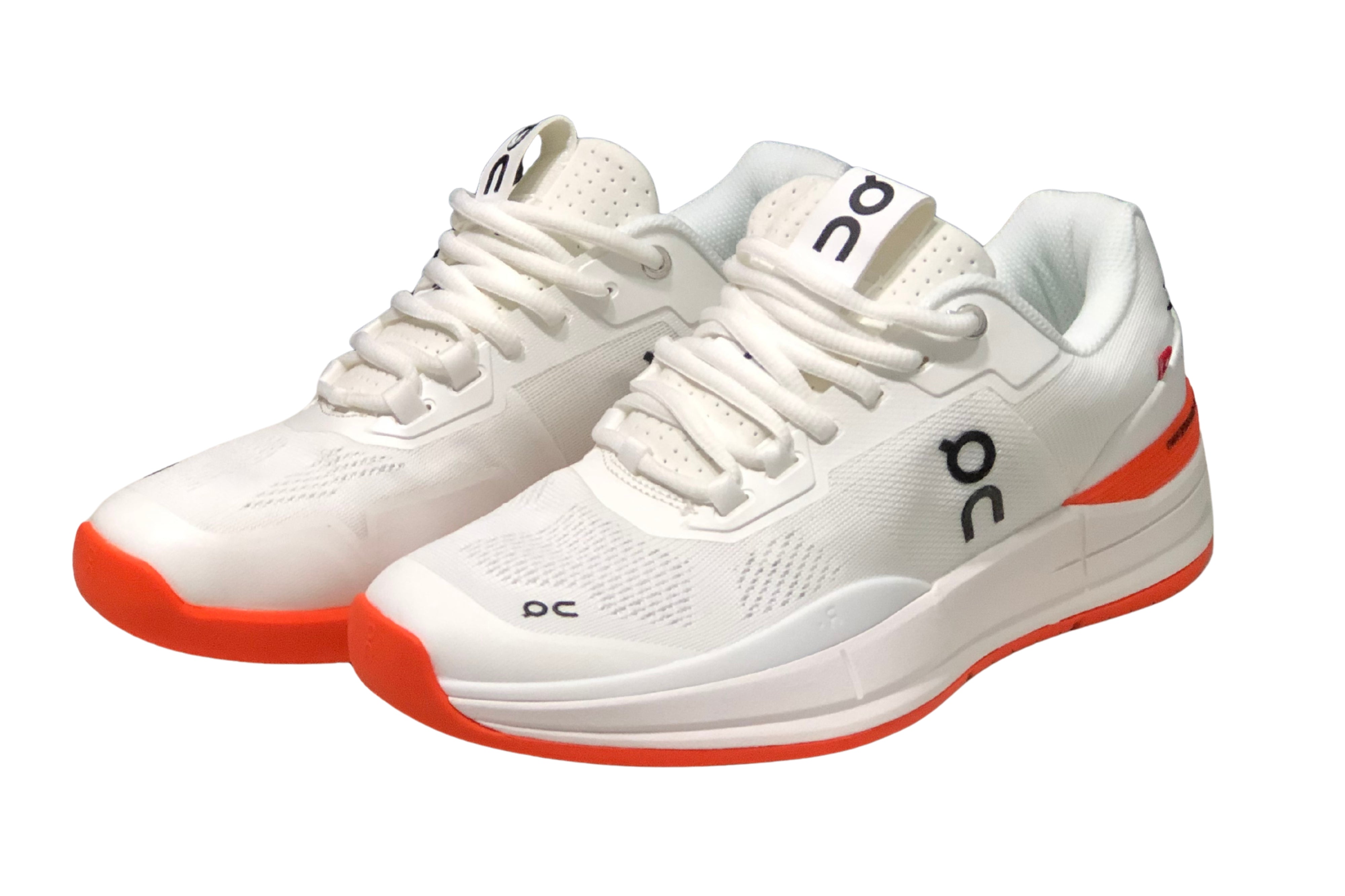 On The Roger Rro Running | און קלאוד