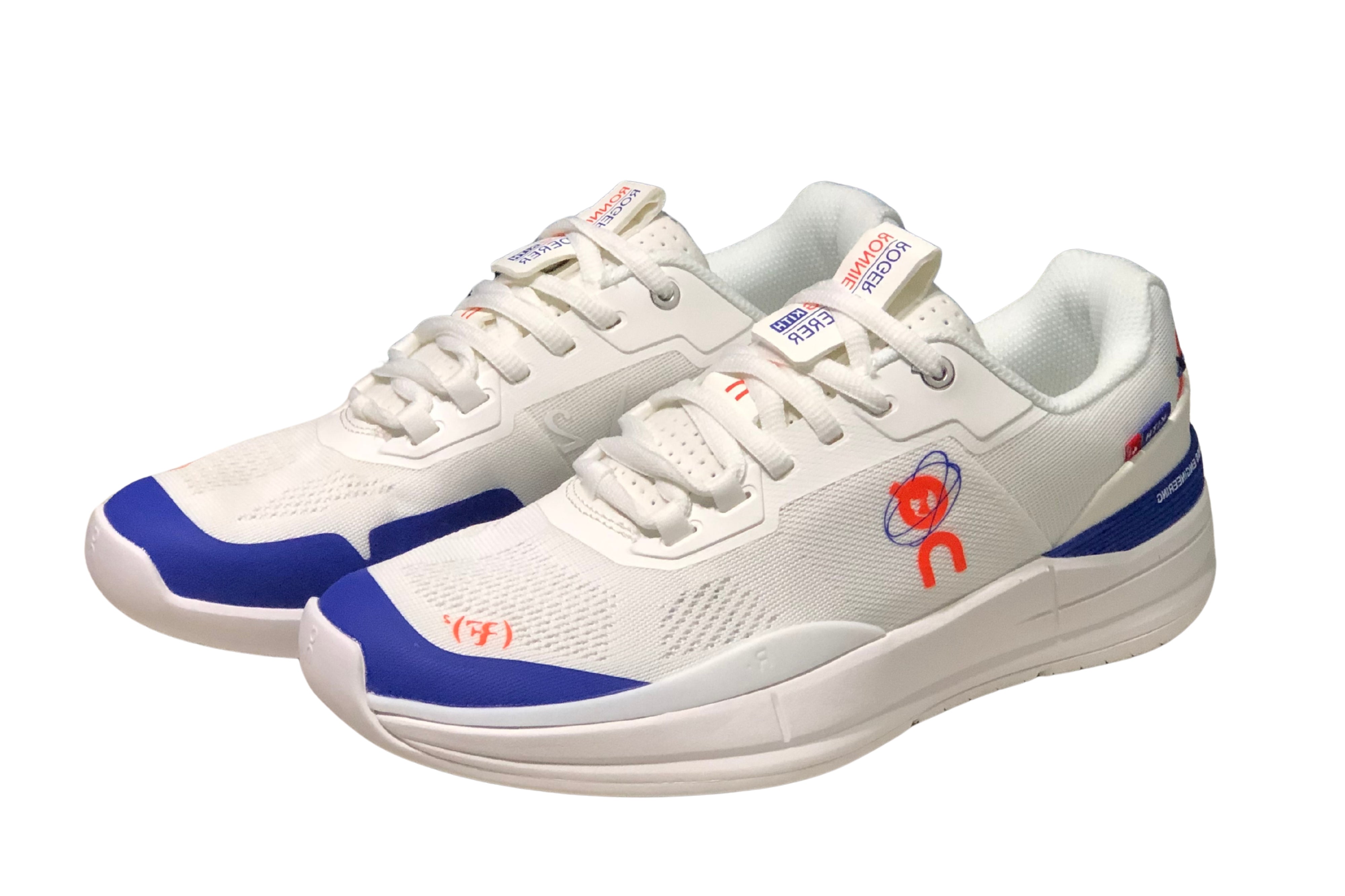 On The Roger Rro Running | און קלאוד