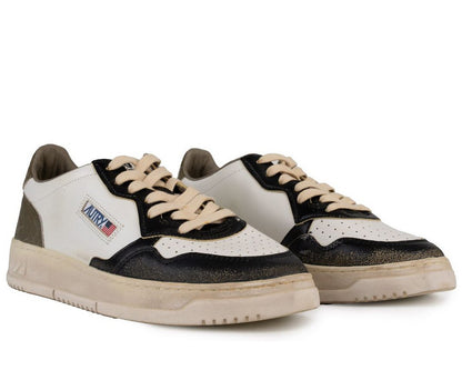 Autry Medalist Super Vintage Low-Top Sneakers
