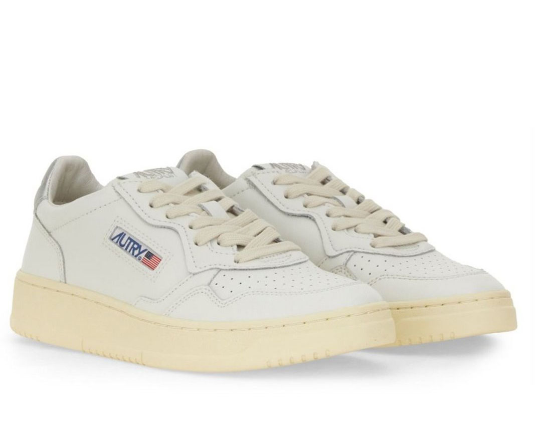 Autry Medalist Low-Top Sneakers