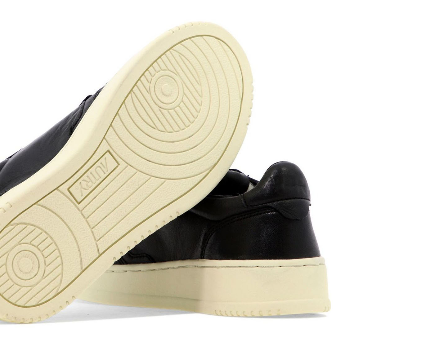 Autry Medalist Lace-Up Sneakers