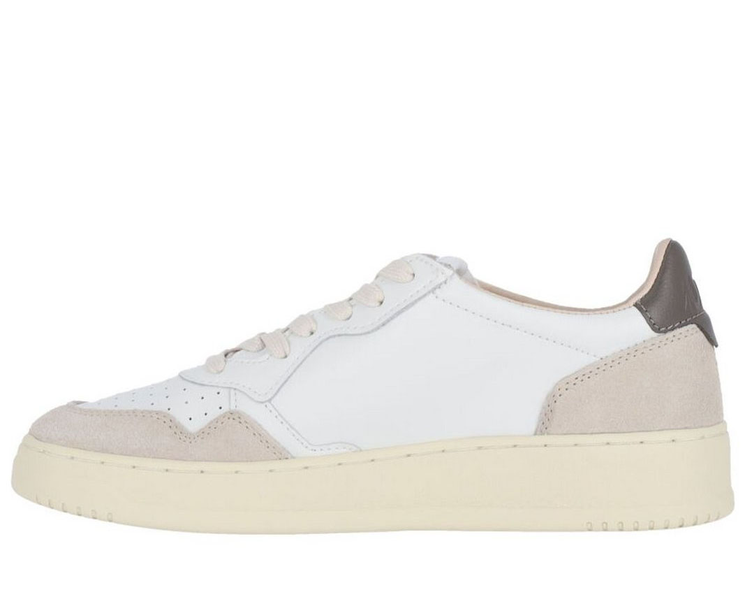 Autry Medalist Lace-Up Sneakers