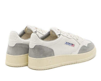 Autry Medalist Low-Top Sneakers