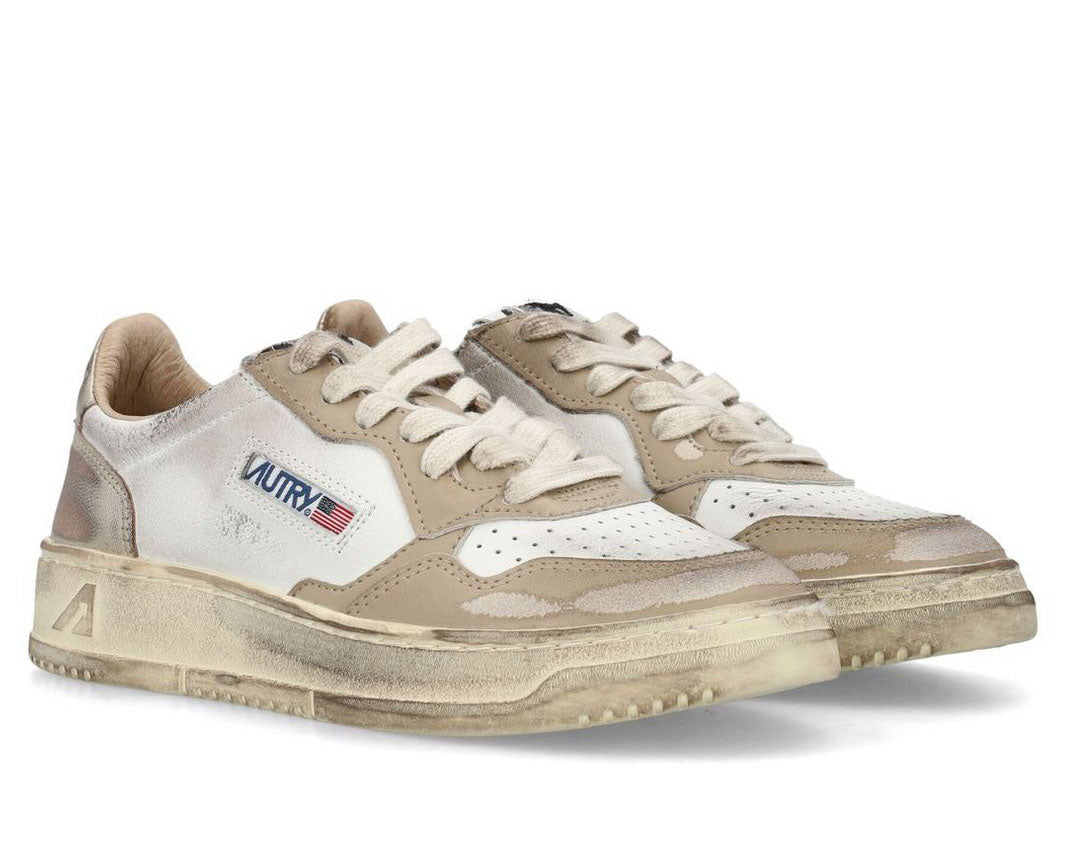 Autry Medalist Super Vintage Low-Top Sneakers
