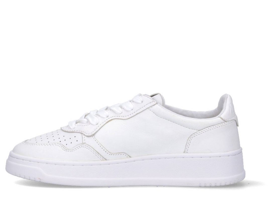 Autry Medalist Low-Top Sneakers