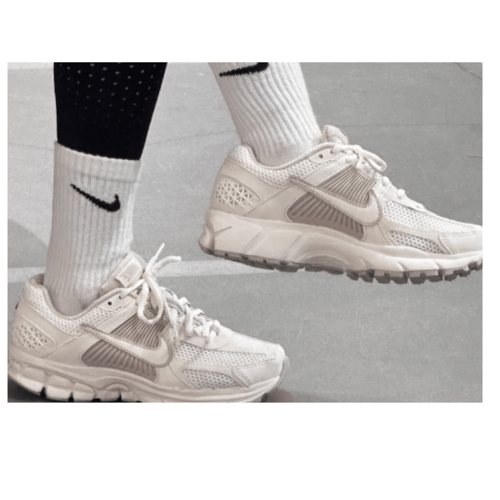 Nike Zoom Vomero 5  Sail Light Orewood Brown – נייק זום
