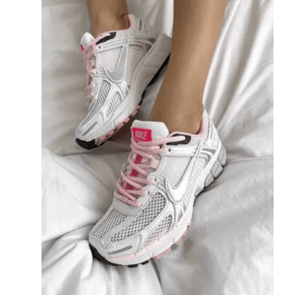 Nike Zoom Vomero 5 White Pink – נייק זום