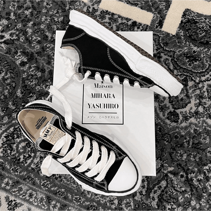 Maison Mihara Yasuhiro Peterson Black – מייסון מיארה