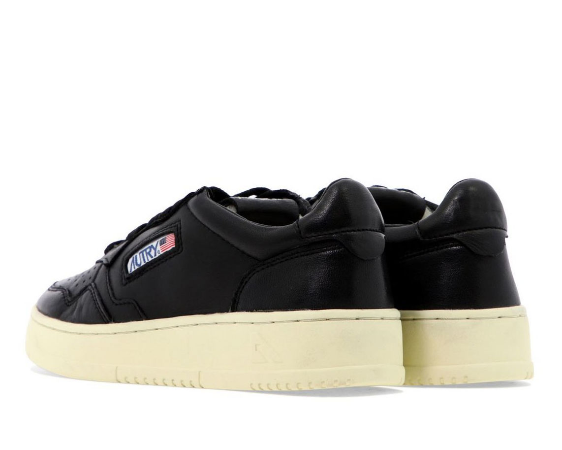 Autry Medalist Lace-Up Sneakers