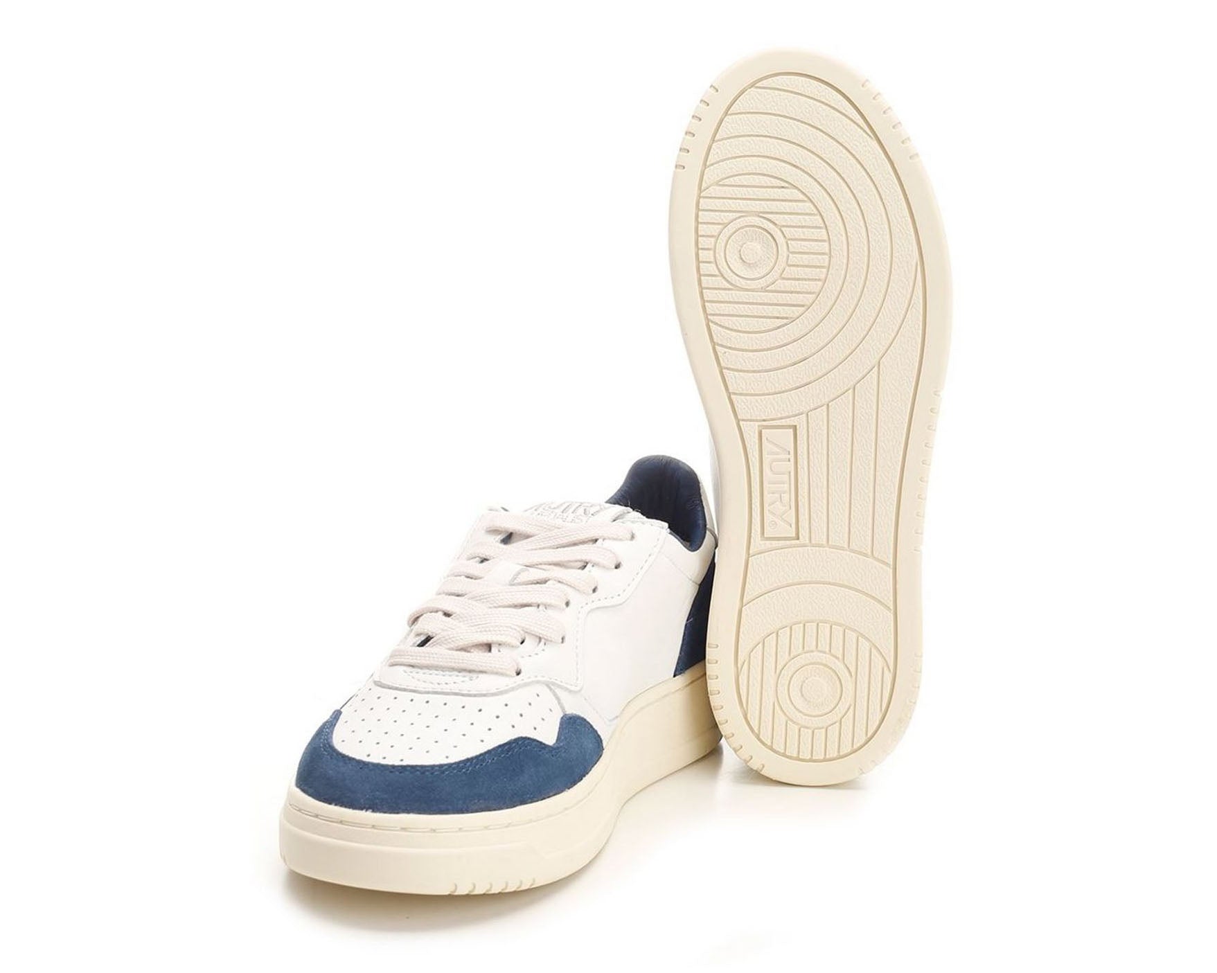 Autry Medalist Low-Top Sneakers
