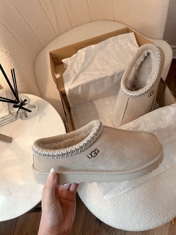 נעלי האג | מגפי האג UGG Tasman Slippers Mustard Seed