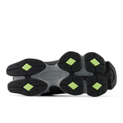 New Balance 9060 – Black Cement Dry Lime