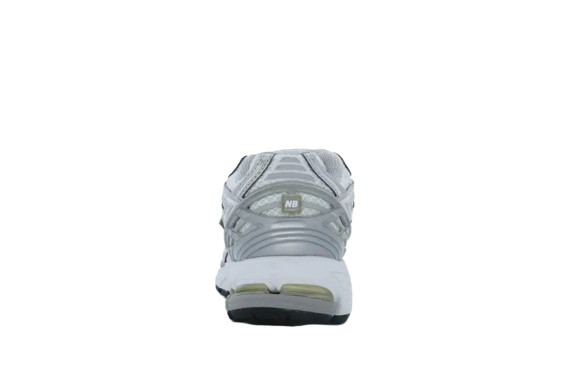 New Balance 1906 – White Silver Metallic
