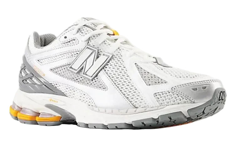 New Balance 1906 – Silver Orange