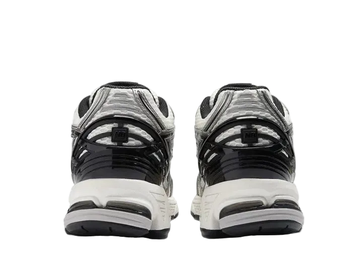 New Balance 1906 – Silver Black