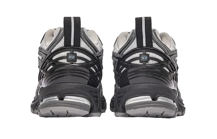 New Balance 1906 – Grey Black