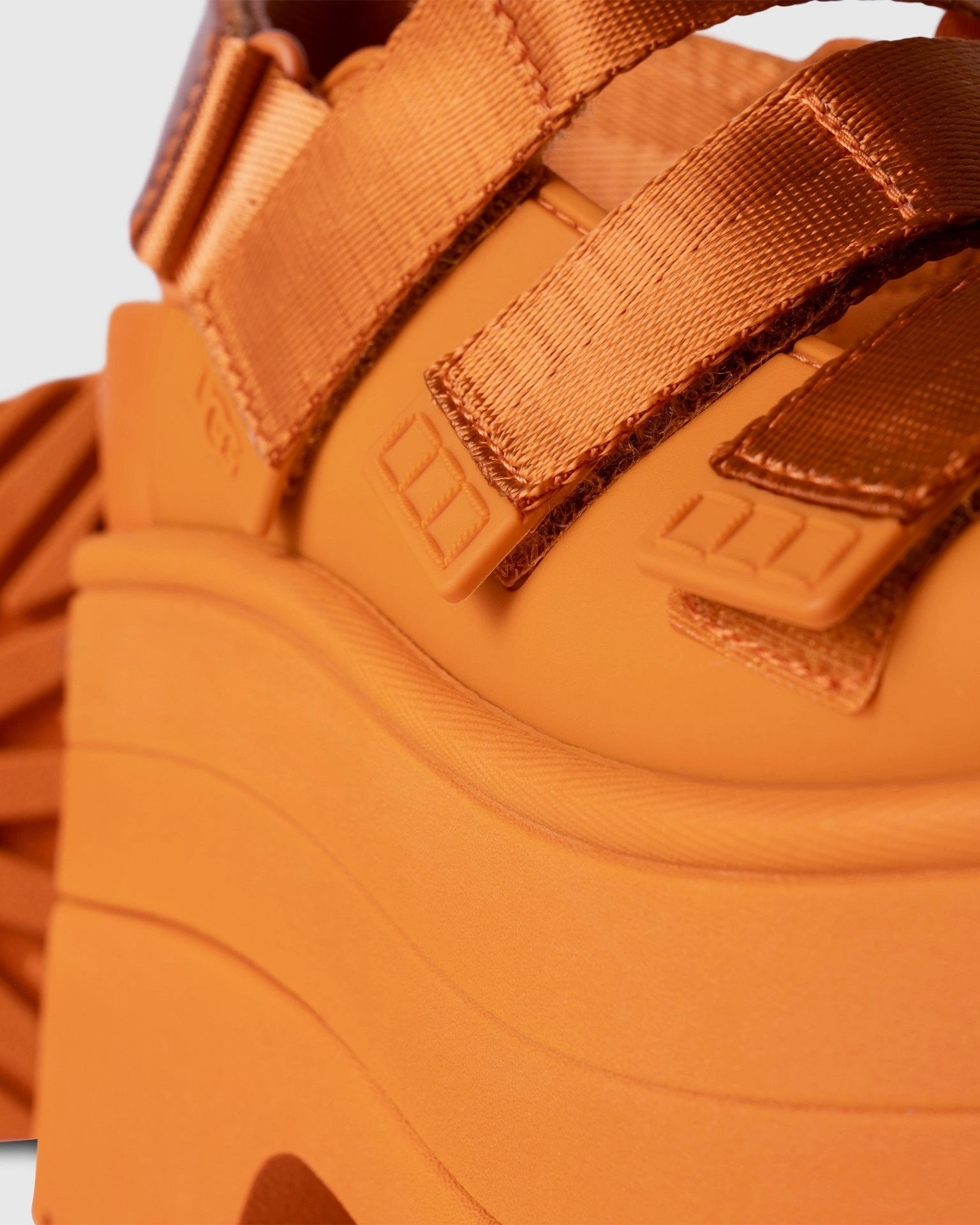 UGG GoldenRise Platform Sandals Dark Apricot